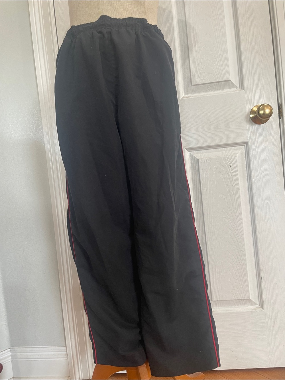 Danskin Now Black athletic Wide Leg Track Pants joggers Red Piping womens M 8 10